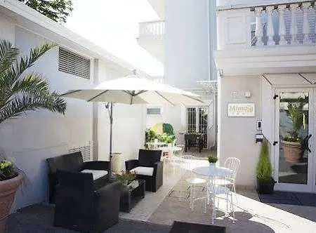 Lägenhetshotell Mimosa 4*