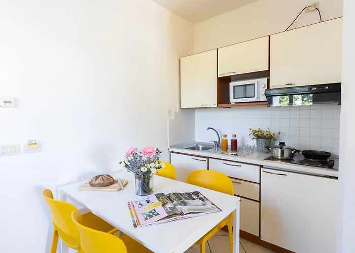 Mimosa Aparthotel 3*