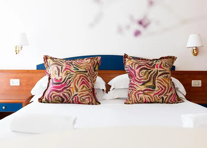 Mimosa Aparthotel 3*