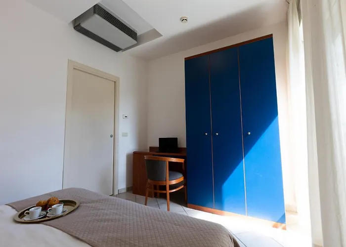 Mimosa Aparthotel 3*