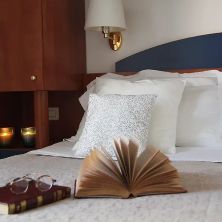 Aparthotel Mimosa 3*